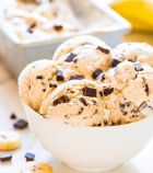 Лесен и вкусен бананов сладолед с шоколад