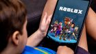 Roblox скоро ще започне да разделя потребителите по възраст, като предстои задължително верифициране.
