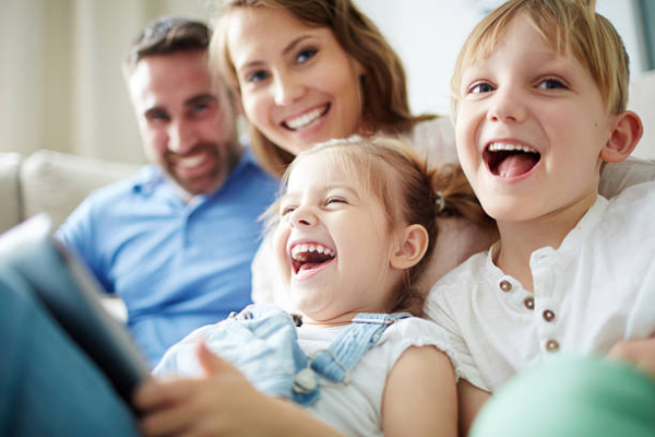 Пет чудесни довода, които ще ви докажат, че е хубаво по-често да се смеете с децата си