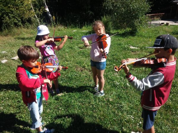 Пет концерта от „деца за деца“ събират малки и големи любители на музиката в София