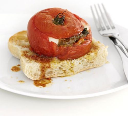 Опитайте пълнени домати – по-вкусни са отколкото изглеждат