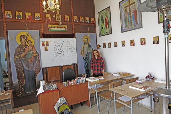 Необичайно хоби – деца от Свиленград учат за зографи и дори има повече желаещи отколкото места в църковната школа