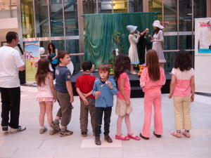 Над 120 деца участваха в спектакъл с Мая Бежанска