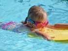 Уроци по адаптирано плуване за деца със синдром на Даун стартират във Варна