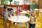 Родителите попълват COVID декларация за връщане на децата в столичните детски градини