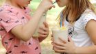 Прекалено сладките напитки увреждат паметта на децата
