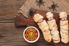 Вкусно и страховито: Как да си направите кренвиршки мумии за Хелоуин!