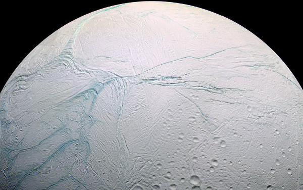 Откриха океан под повърхността на сатурновата луна Енцелад