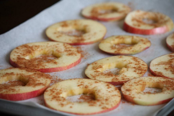 Здравословен и вкусен ябълков чипс