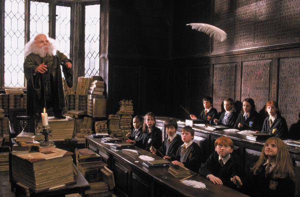 Какъв вълшебен предмет от „Хогуортс“ е вашата стихия? – забавен тест за феновете на Хари Потър
