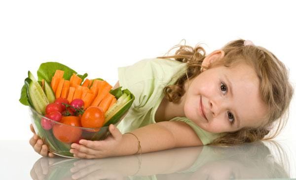 Лесни трикове, с които да изградим у детето здравословни хранителни навици