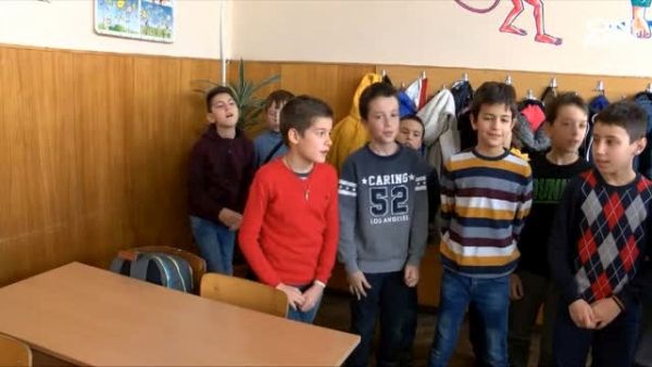 С музика към знания: ученици от Велико Търново си правят рок междучасия