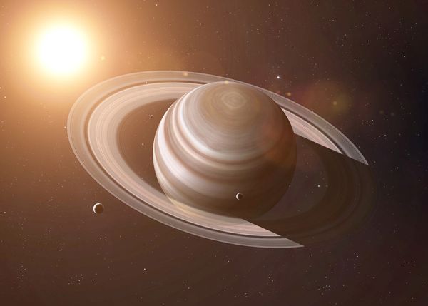 Знаете ли колко луни има Сатурн?