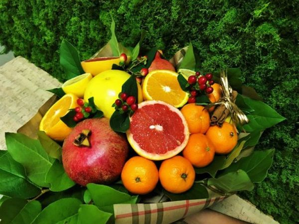 Бъдете различни – подарете на любимия си учител букет от плодове