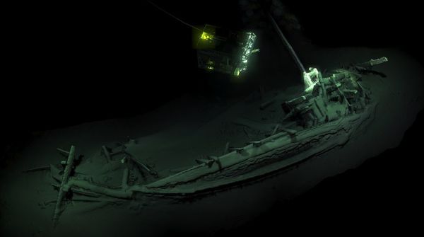 Откриха най-древния непокътнат кораб в света на дъното на Черно море – той е на 2 400 години