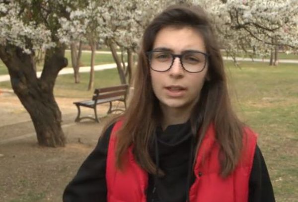 В името на доброто 16-годишната Стефани Митова създаде лонгборд за хора с увреждания