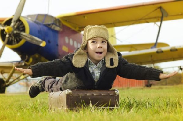 За всички деца от Бургас: станете пилот или ръководител на въздушното движение за Деня на детето