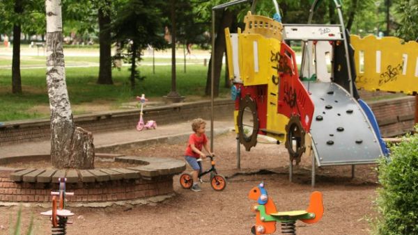 Ще има допълнителни 1500 места в столичните детски градини през август