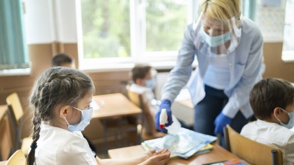 Министерството на здравеопазването отговори на най-задаваните въпроси от родителите свързани с коронавирус в детската градина и училището