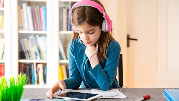 Как да накарате детето си да говори за виртуалния учебен ден и други подобни занимания
