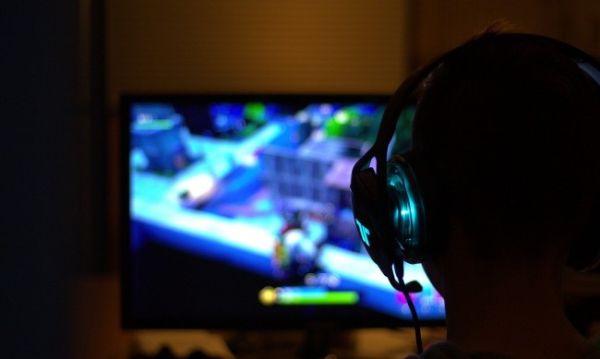 Внимание, родители: педофили зарибяват деца в популярни онлайн игри