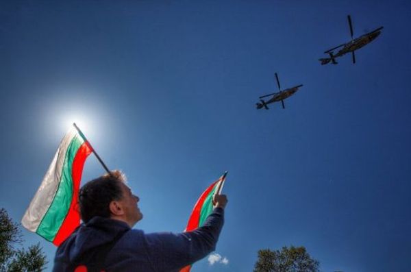 Отново ще има военен парад в София, военни самолети ще прелитат за тренировка