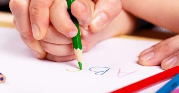 Защо да не изоставяте писането на ръка, ето 7 важни причини
