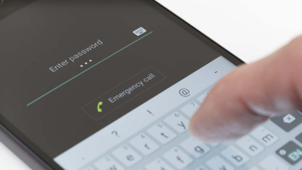 Как да вляза в телефона си, ако забравя своя ПИН или паролата?