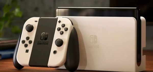 Конзолата Nintendo Switch 2 може да получи функции с двоен екран и AI