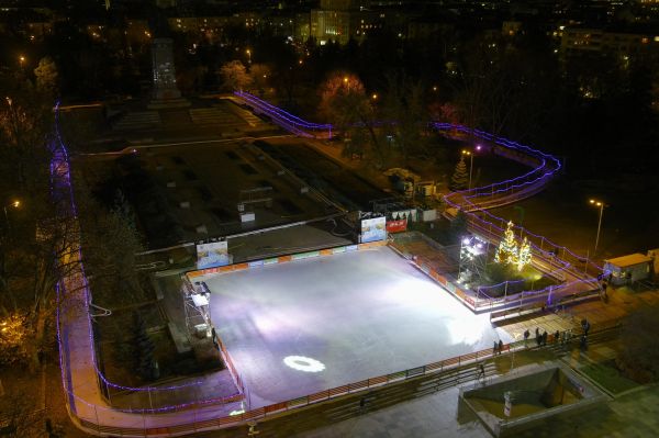 Утре откриват ледения парк в София