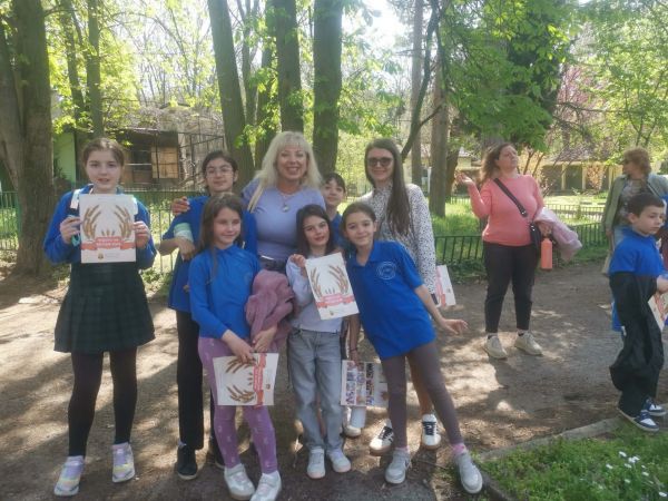 „Приказки за добри сърца“ се завръщат в Зоопарк Ловеч: урок по милост, който превръща животните в приятели