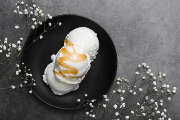 Вкусен фокус за 5 минути: Направете си домашен сладолед в плик