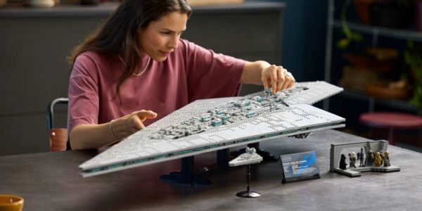 От галактиката: Lego показа най-дългия си космически кораб от „Междузвездни войни“! От галактиката: Lego показа най-дългия си космически кораб от „Междузвездни войни“!