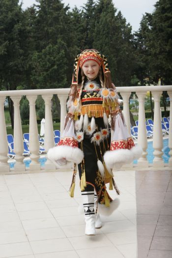 Уникално шоу от национални костюми на международния конкурс „Най-добър детски модел на света”